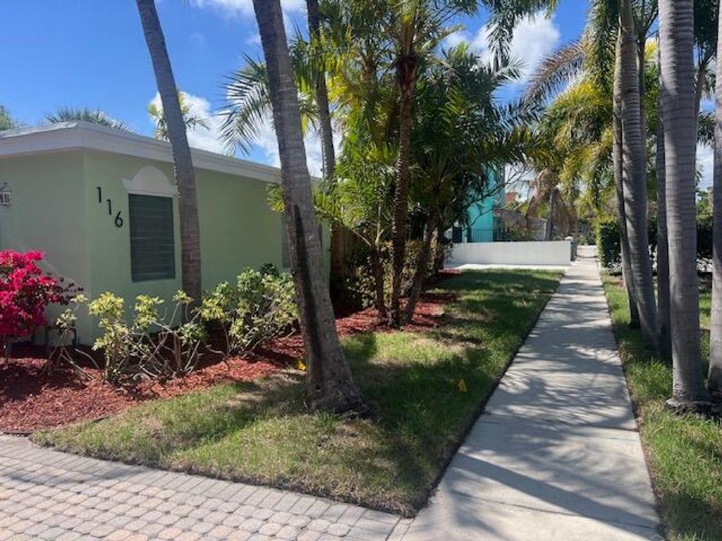 Photo of 116 Mayfield Road #3, Lantana, FL 33462 (MLS # B26012474)