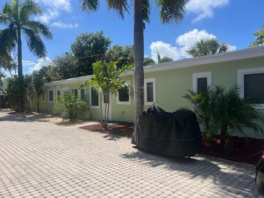 Photo of 116 Mayfield Road #3, Lantana, FL 33462 (MLS # B26012474)