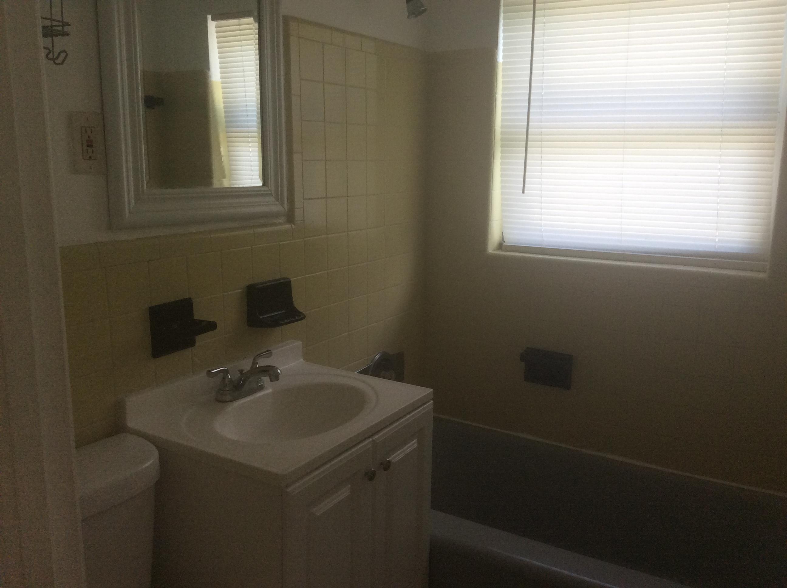 ROLLING GREEN RIDGE 1ST ADD - Residential Lease