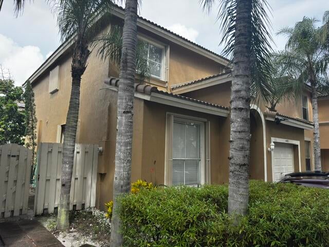 4083 LAKE TAHOE Circle