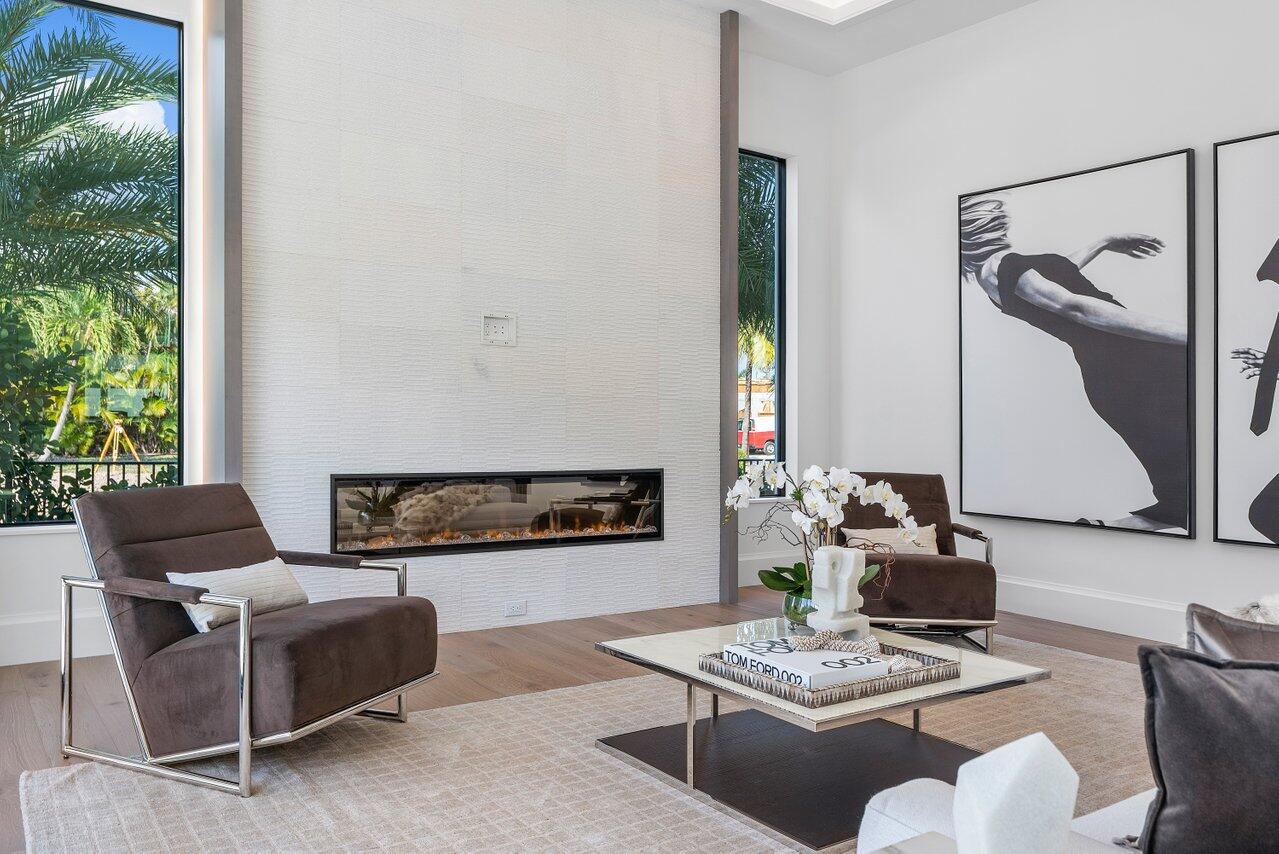 KINGS COURT - Residential