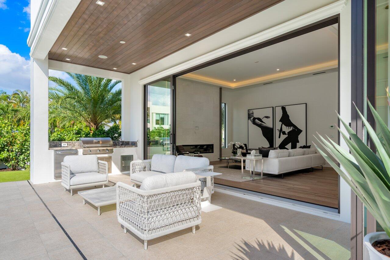 KINGS COURT - Residential