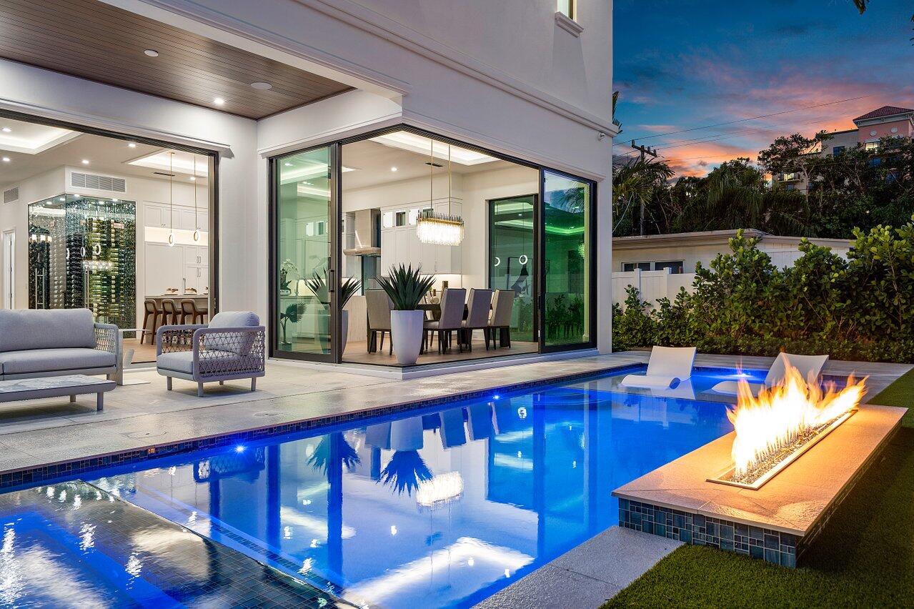 KINGS COURT - Residential