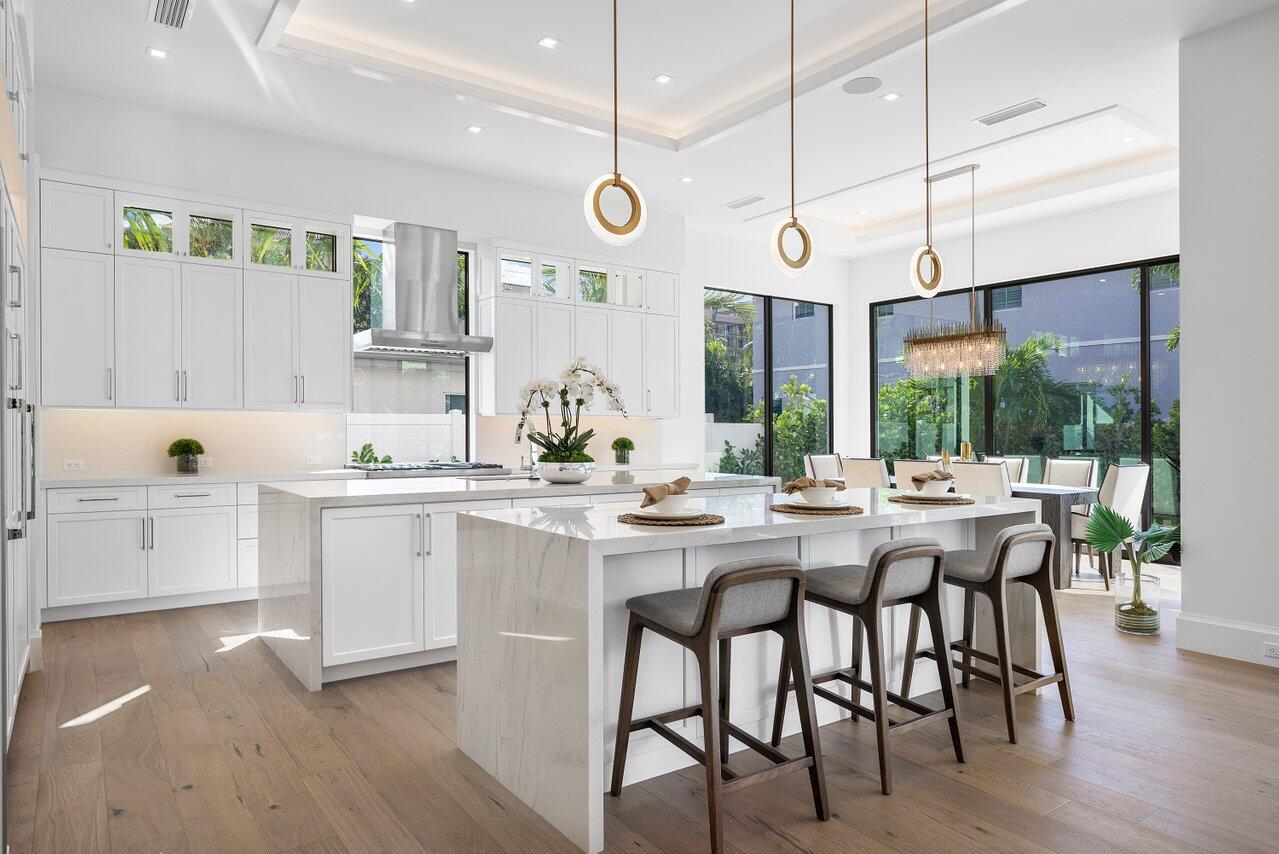 KINGS COURT - Residential