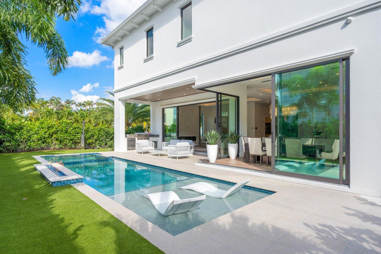 KINGS COURT - Residential