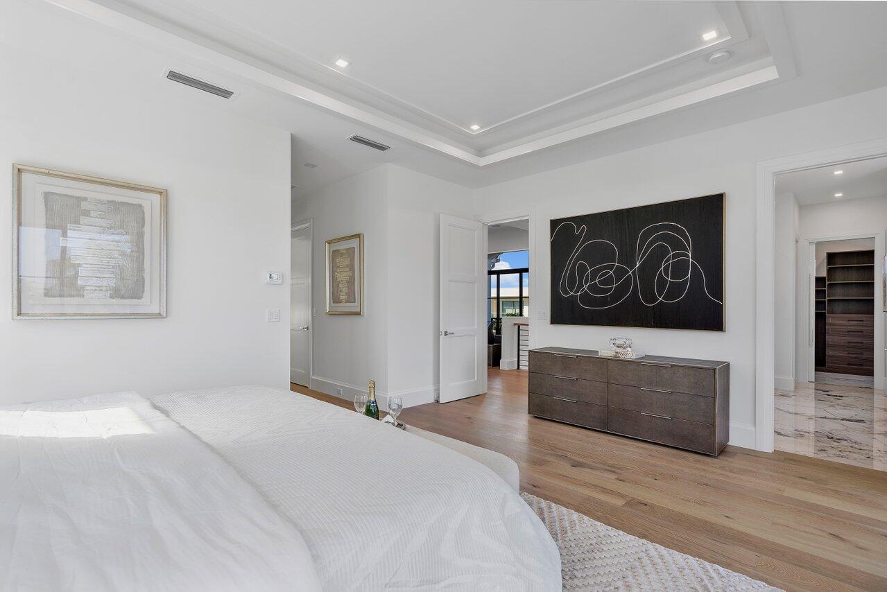 KINGS COURT - Residential