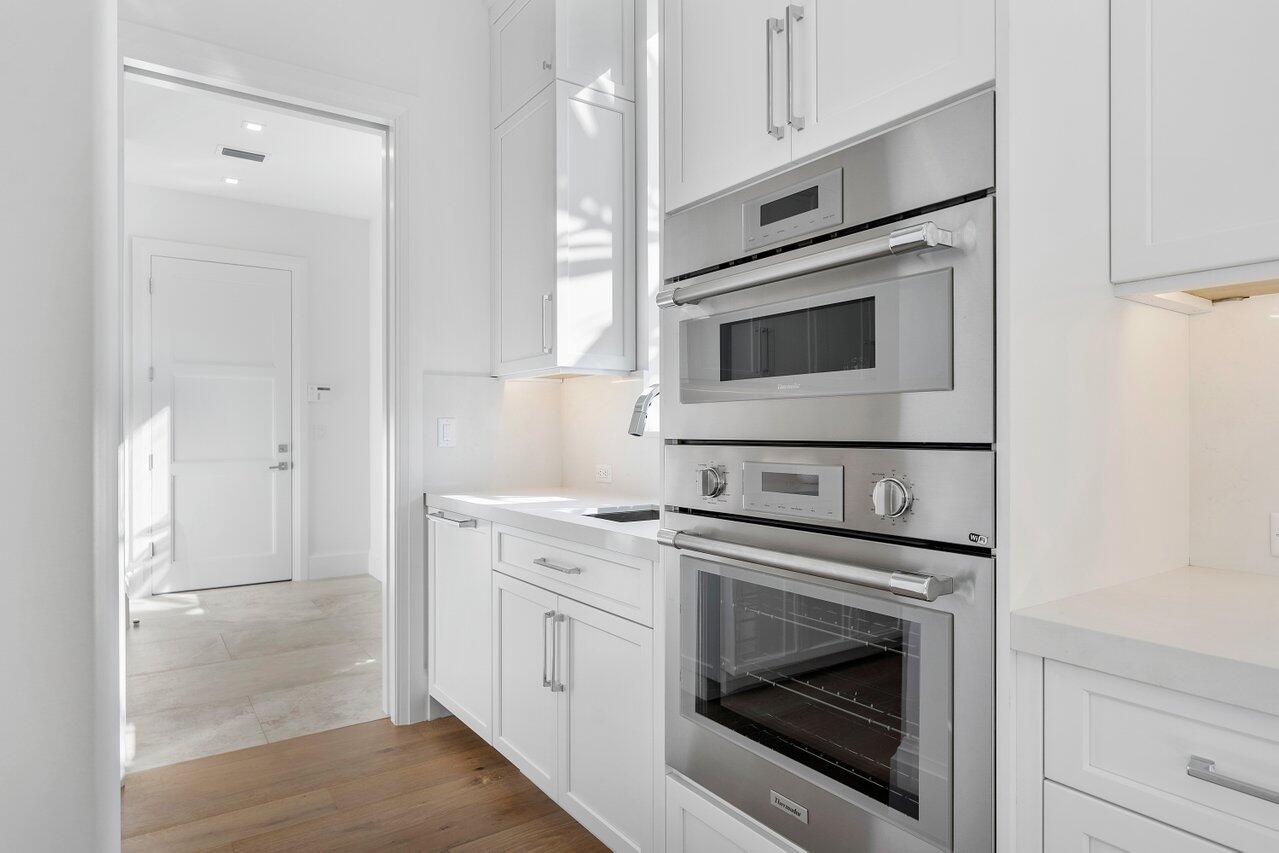 KINGS COURT - Residential