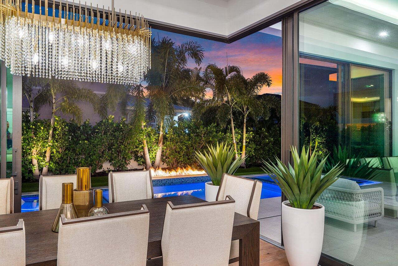 KINGS COURT - Residential