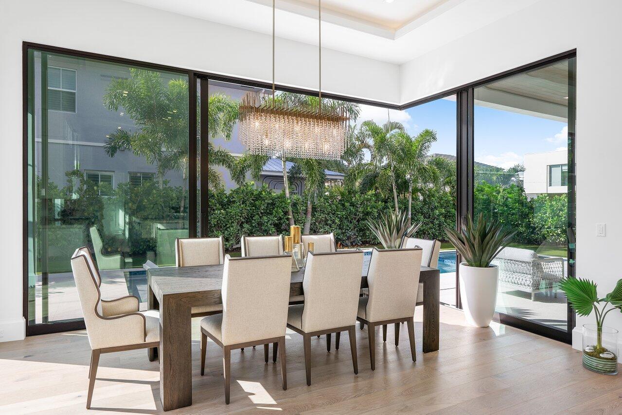 KINGS COURT - Residential