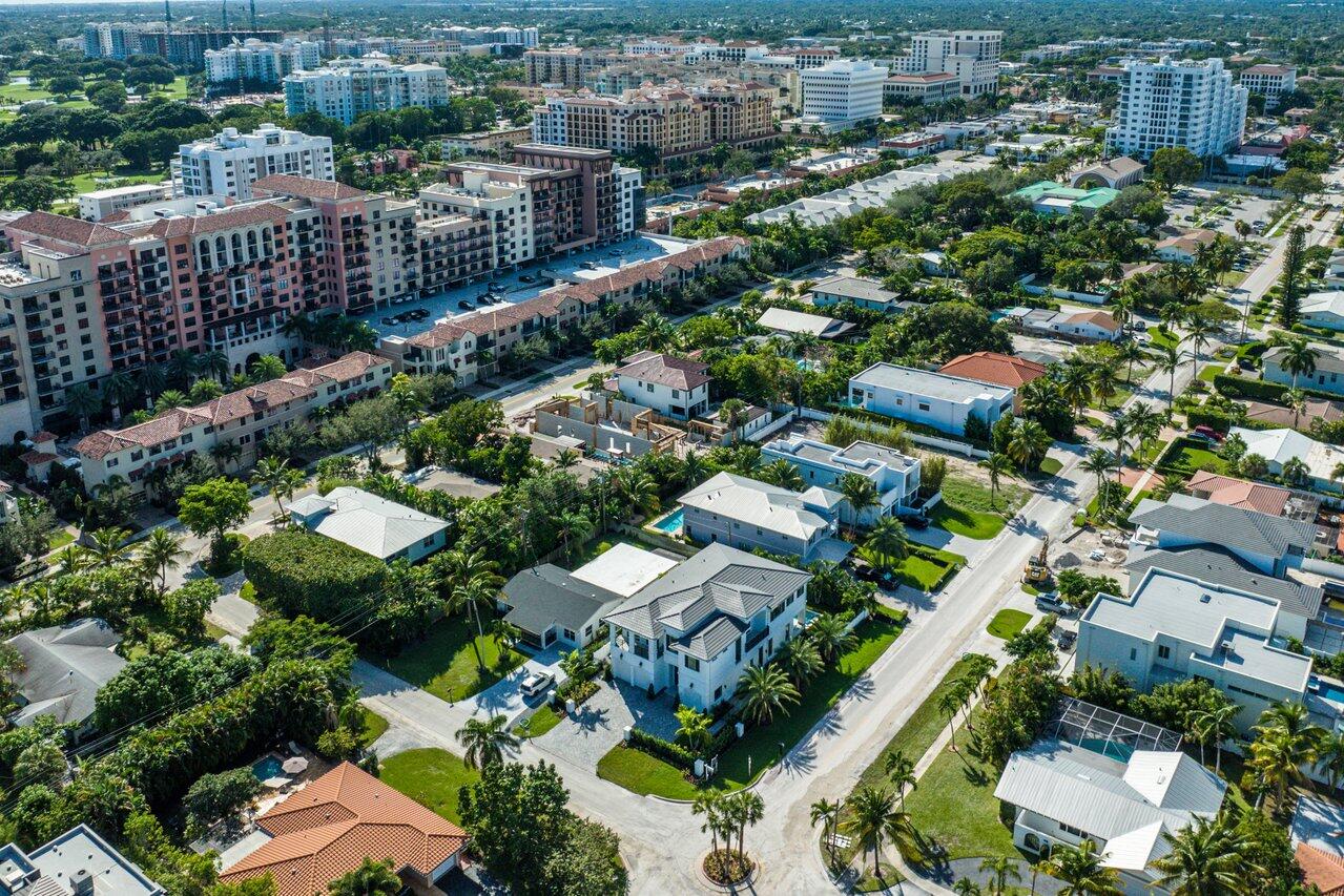 KINGS COURT - Residential