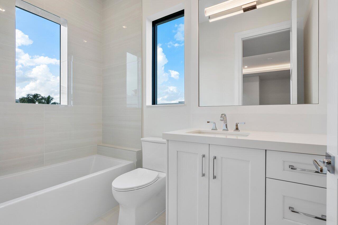 KINGS COURT - Residential