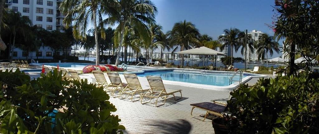 CLIPPER - BISCAYNE COVE - Residential