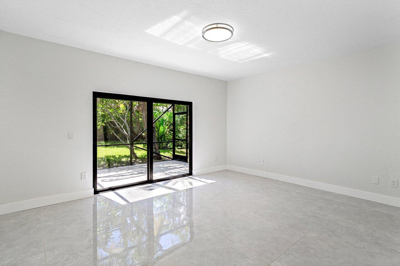 LANDS END - Residential