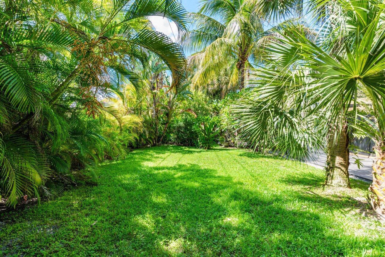 View photos, virtual tours, details... 755 Saint Albans Drive