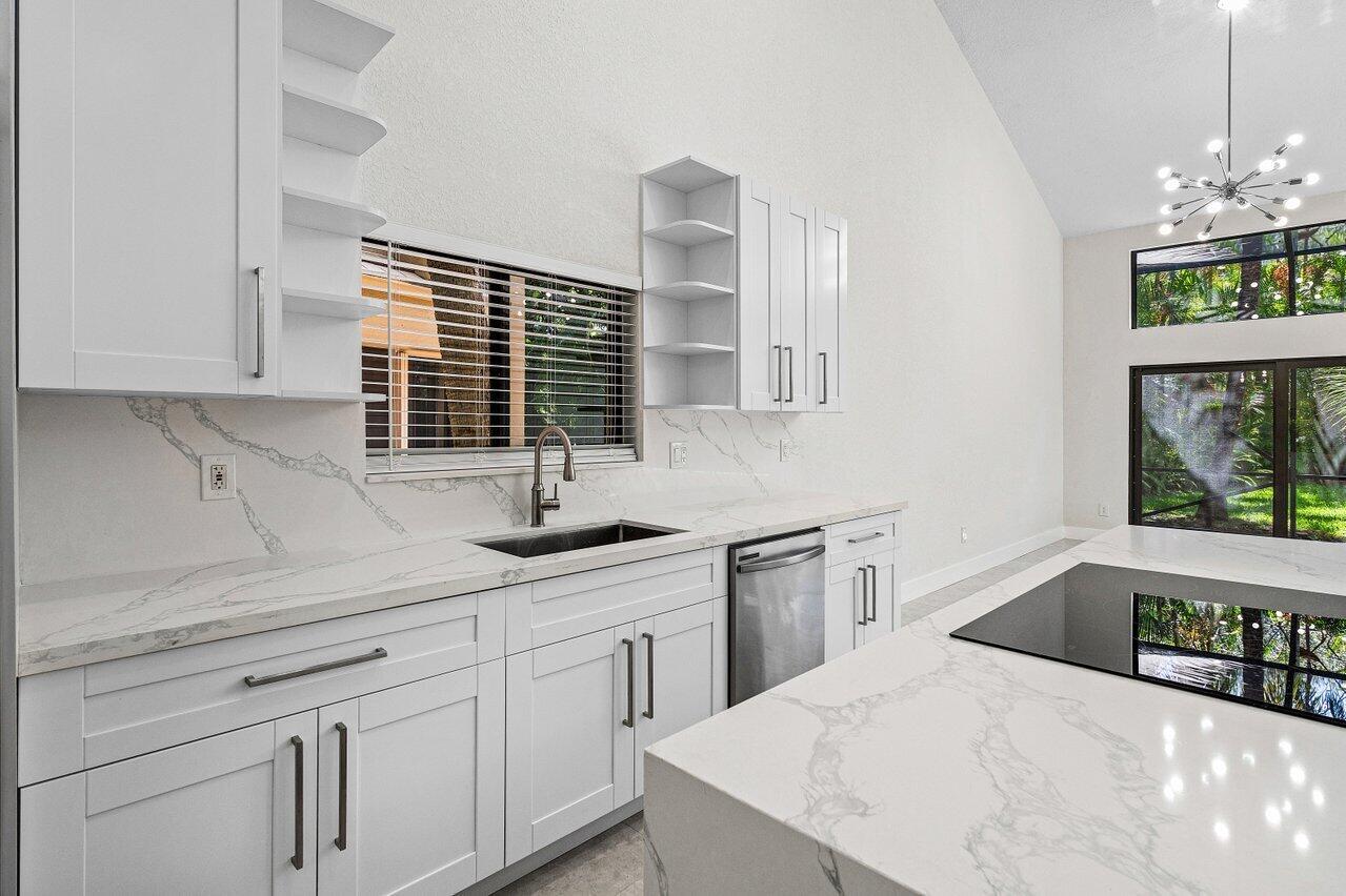 LANDS END - Residential