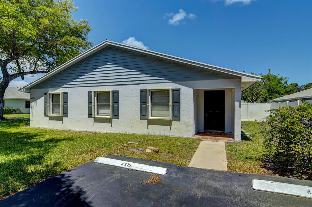 Photo of 4375 Walden Circle Cir, Lake Worth Beach, FL 33463 (MLS # R10792301)