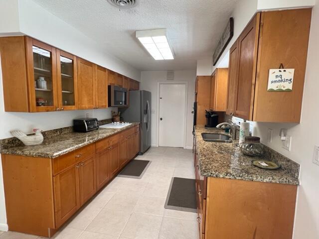 YACHT HARBOR MANOR - Residential Lease