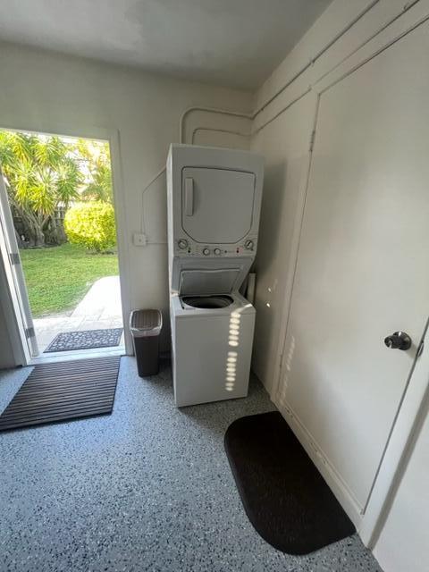 YACHT HARBOR MANOR - Residential Lease