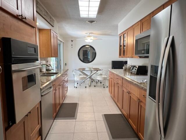 YACHT HARBOR MANOR - Residential Lease