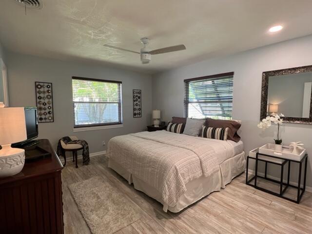 YACHT HARBOR MANOR - Residential Lease