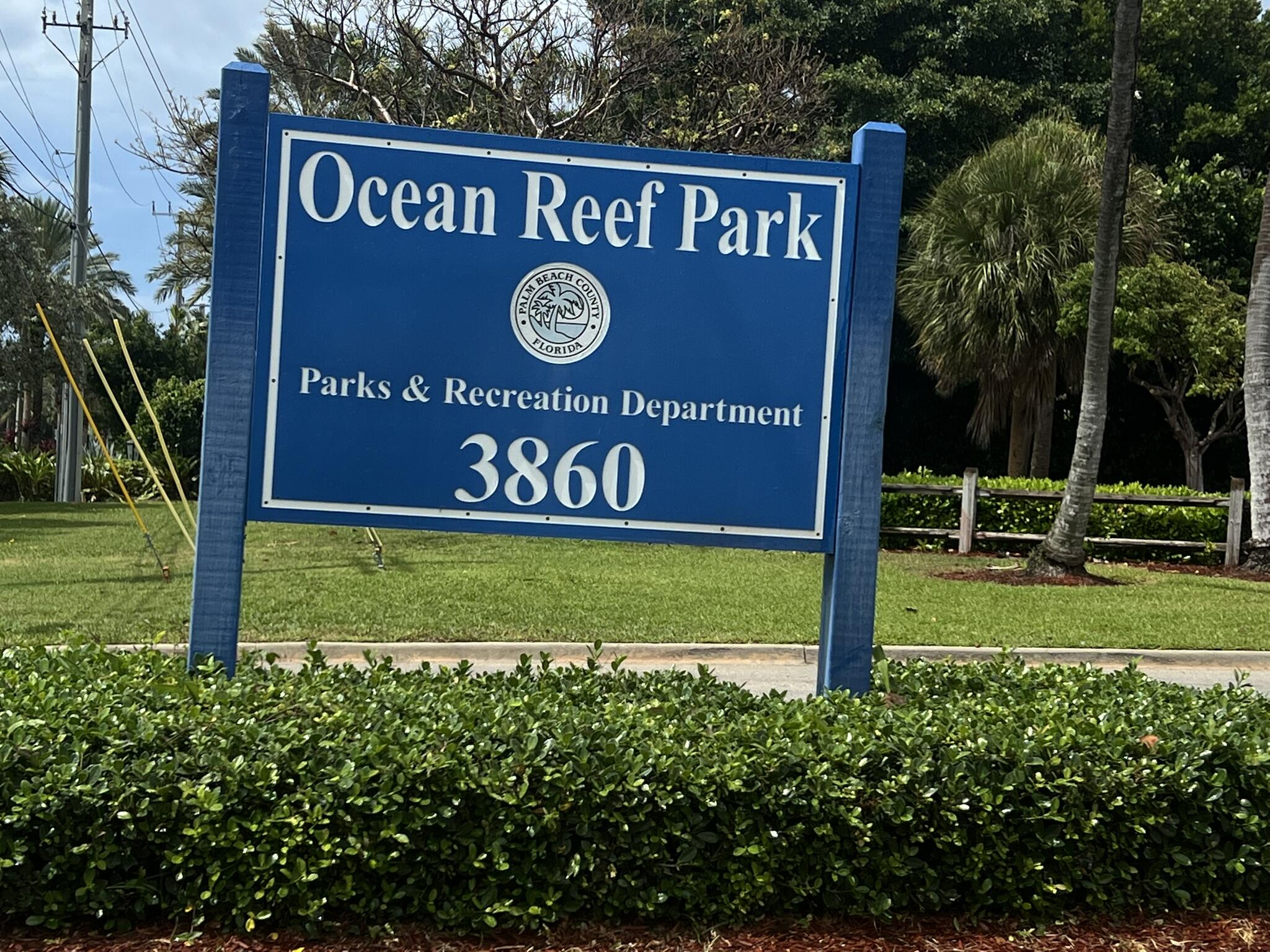 1260 Manor Drive