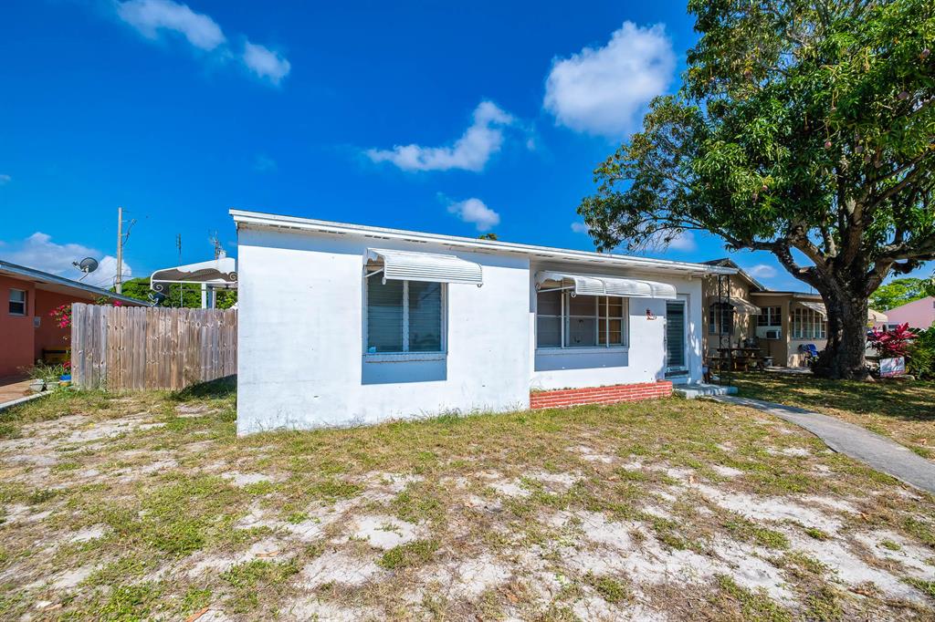 Town of Lake Worth - Residential