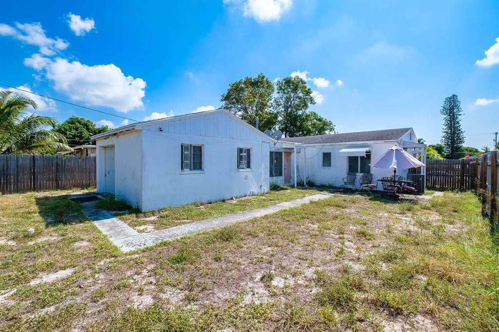 Town of Lake Worth - Residential