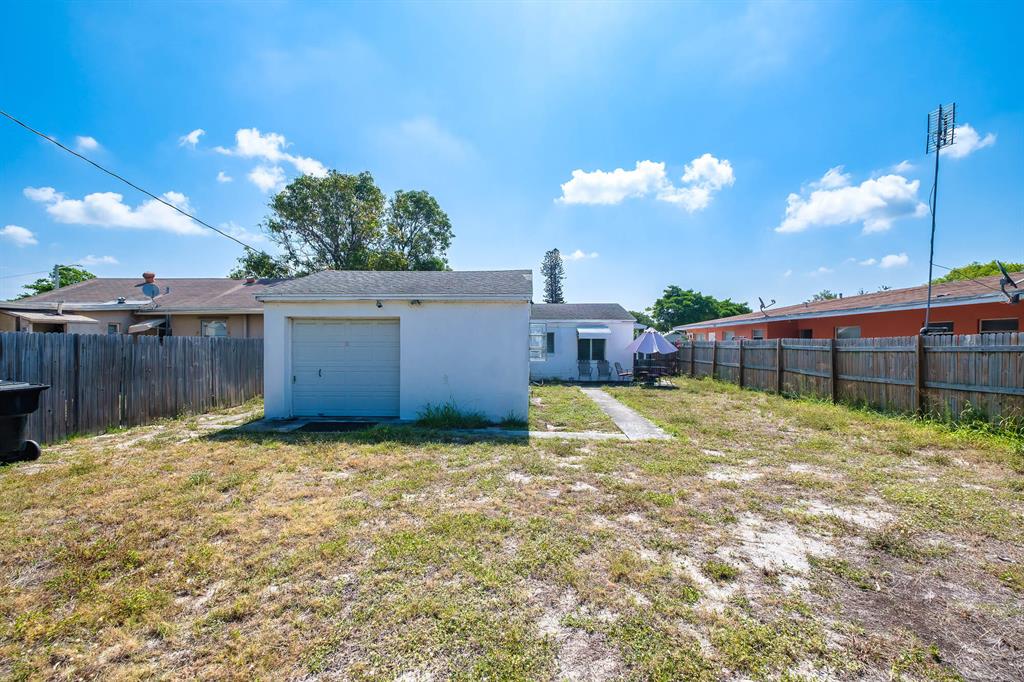 Town of Lake Worth - Residential