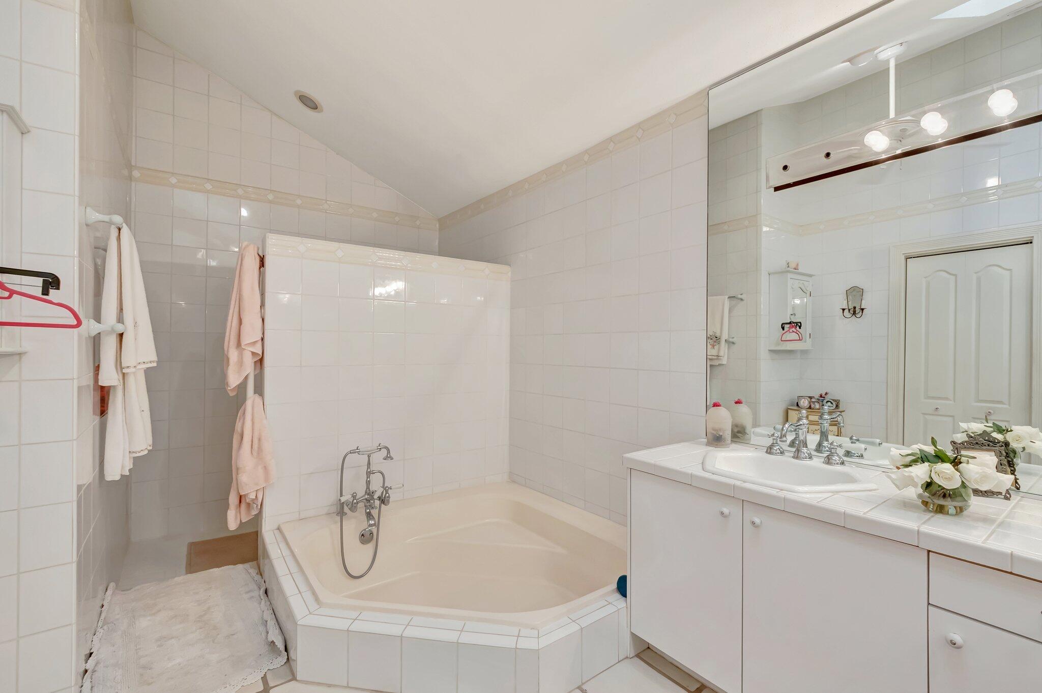 STONEBRIDGE - Residential