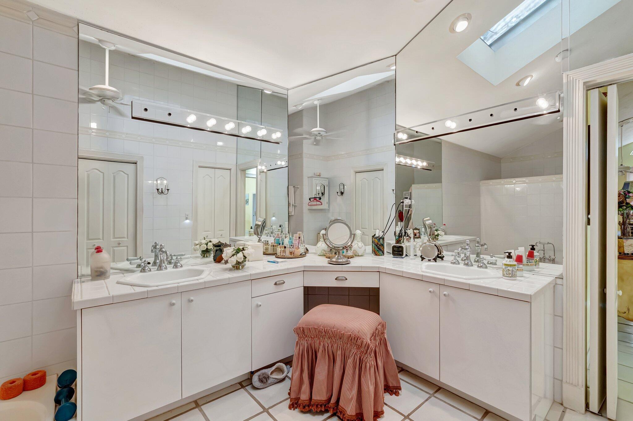 STONEBRIDGE - Residential