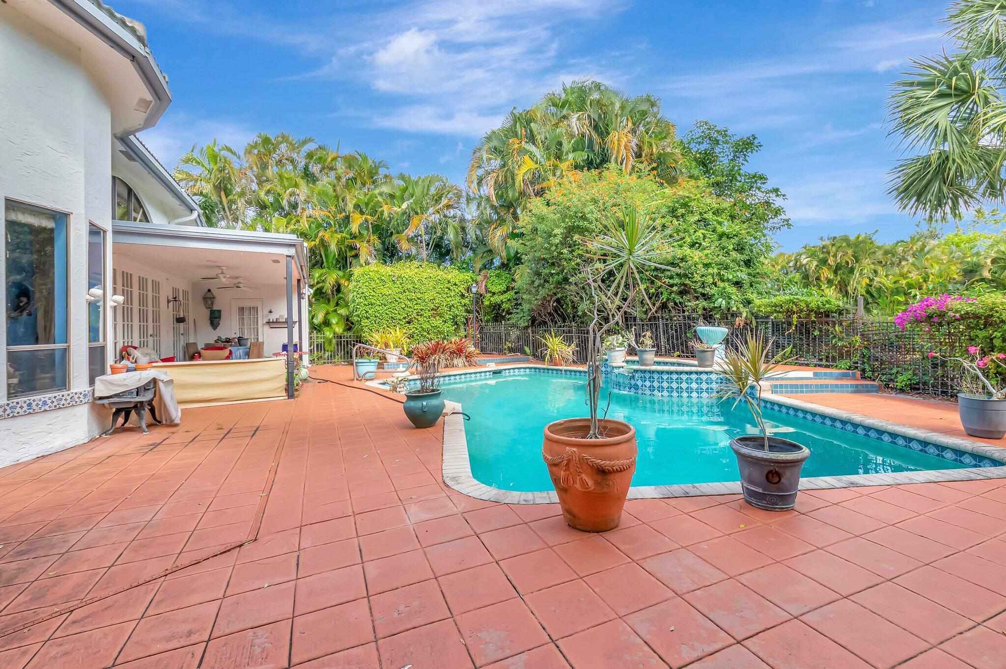 STONEBRIDGE - Residential