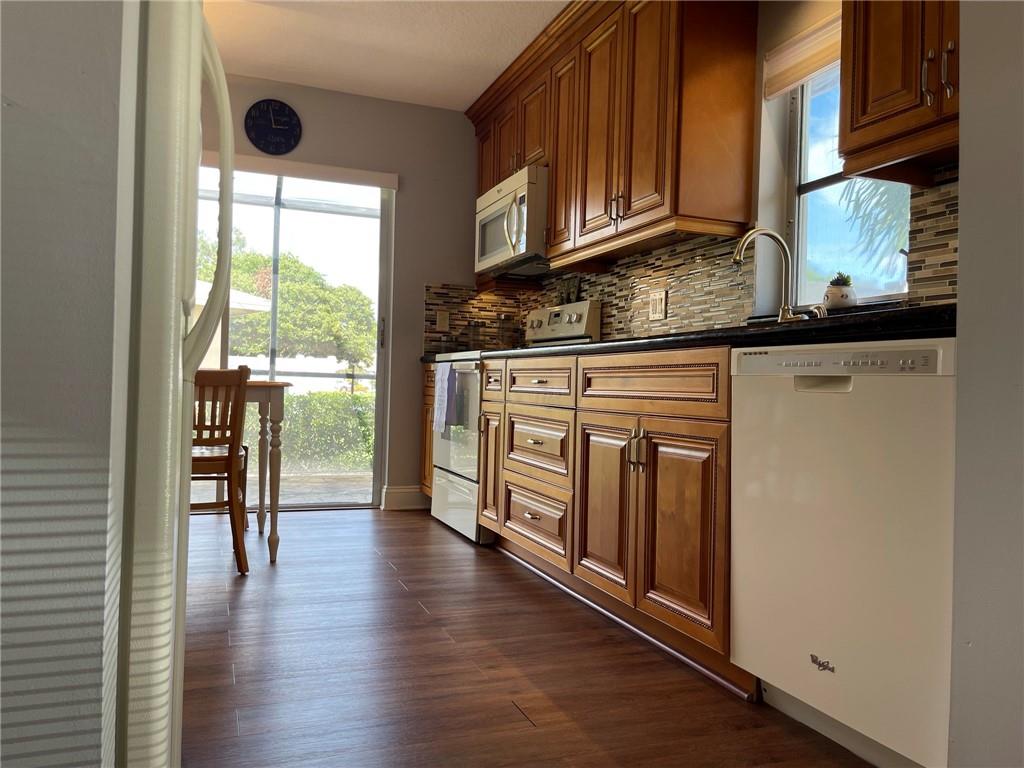 WHISPER WALK - Residential