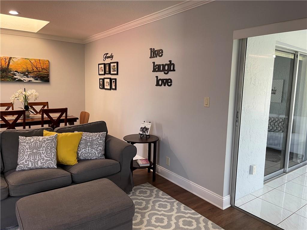 WHISPER WALK - Residential