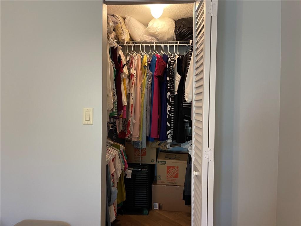 WHISPER WALK - Residential