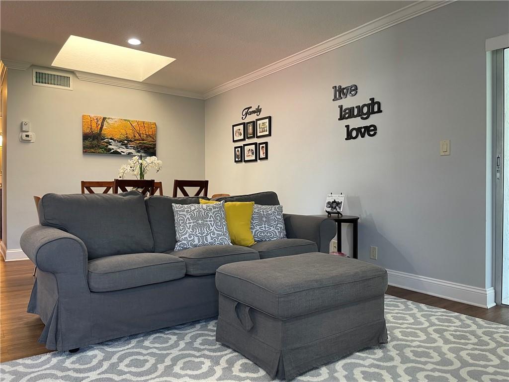 WHISPER WALK - Residential