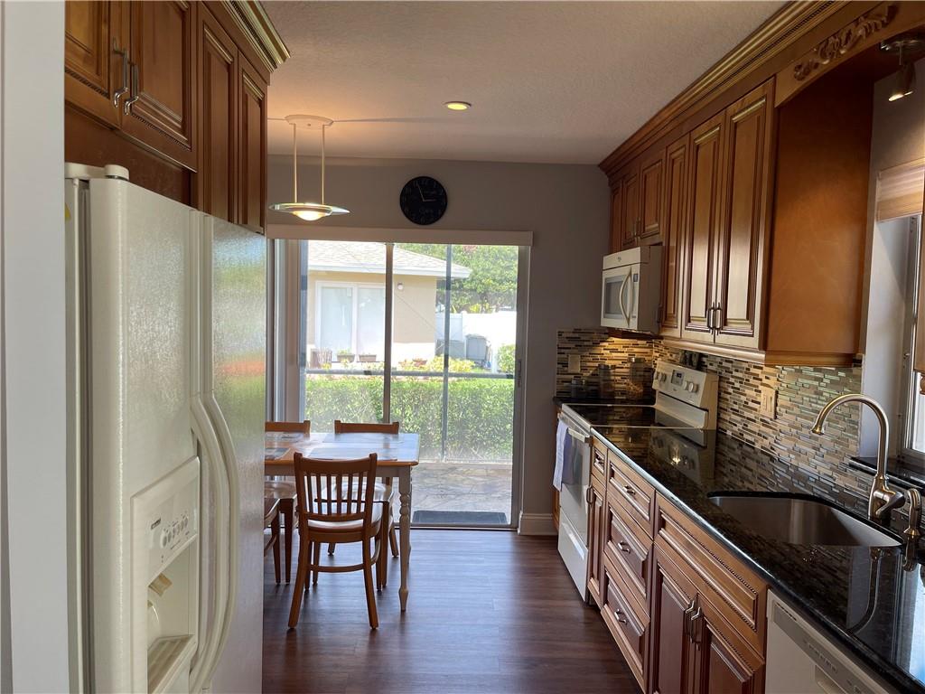 WHISPER WALK - Residential