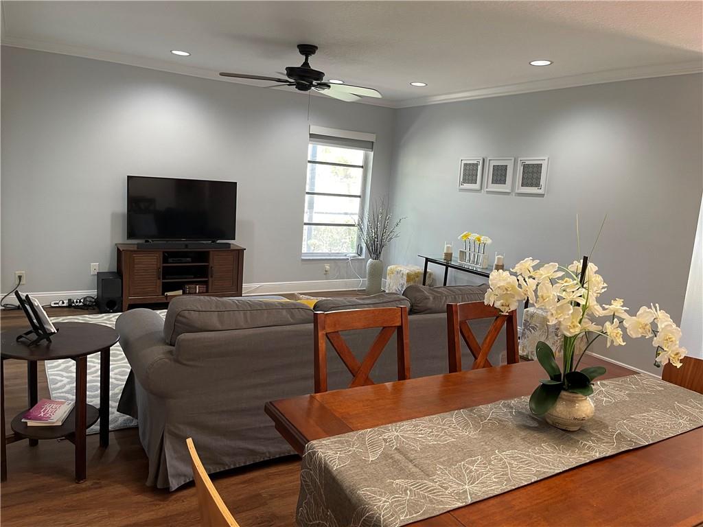 WHISPER WALK - Residential