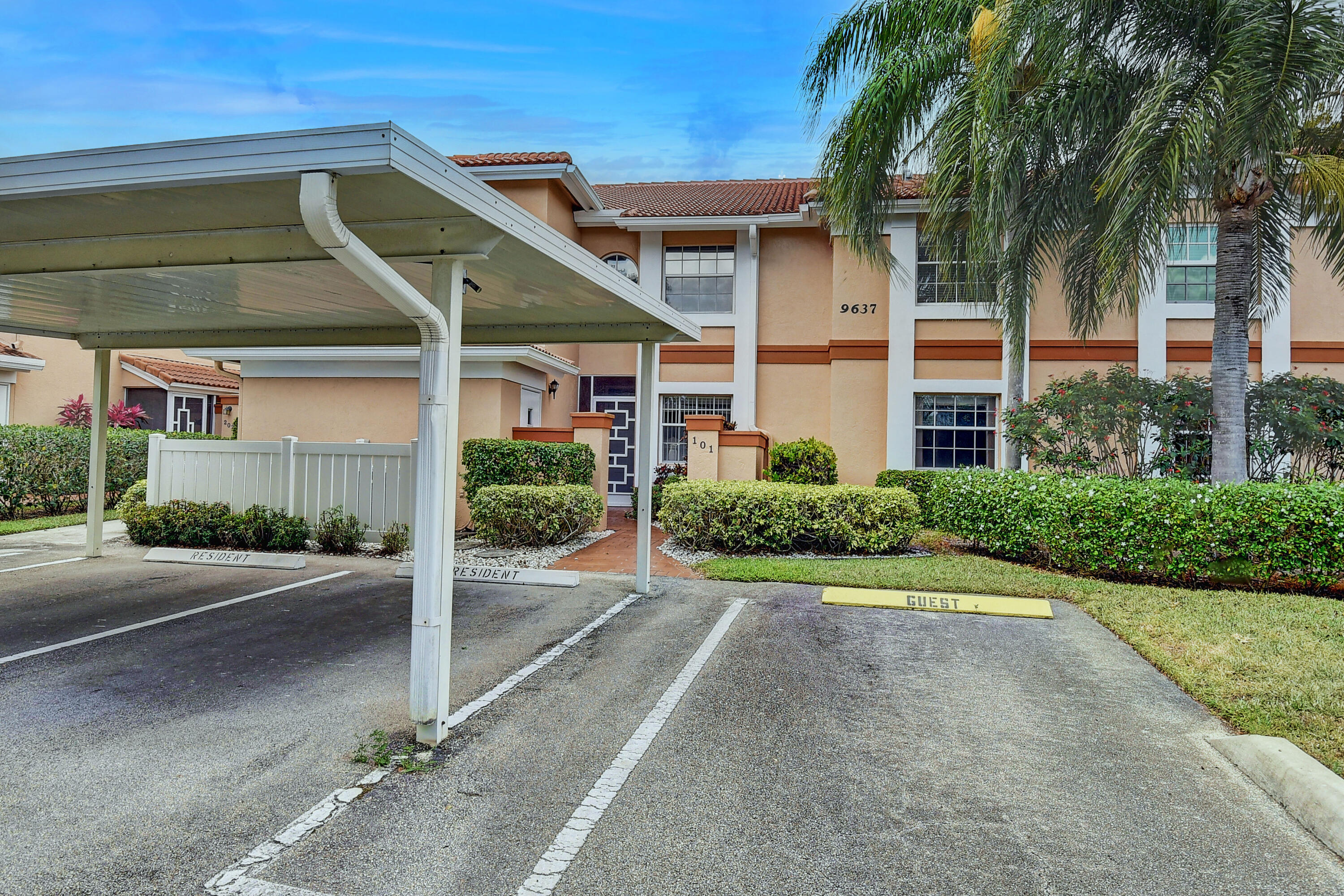 PALM ISLES I, II AND III CONDOS - Residential