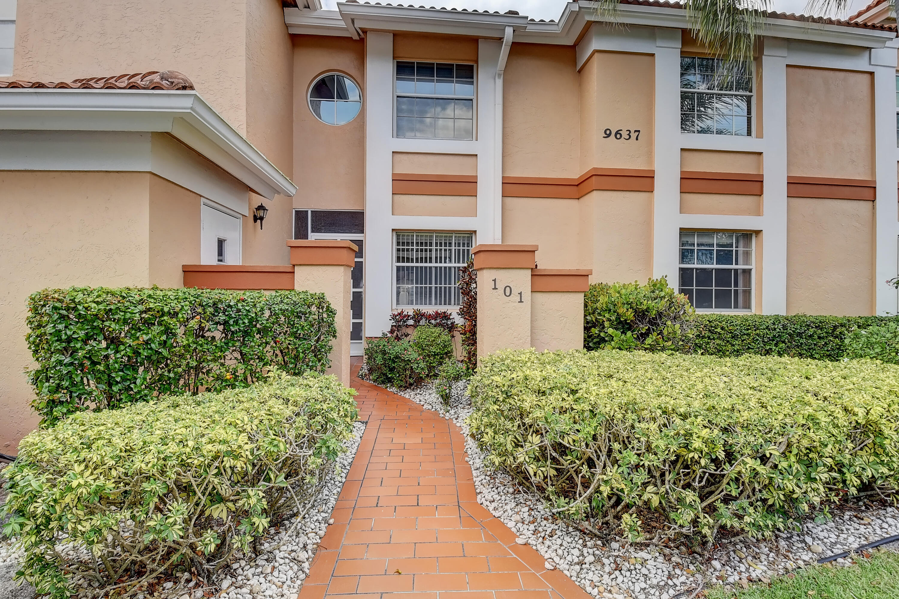 PALM ISLES I, II AND III CONDOS - Residential