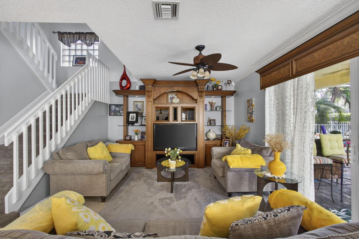 OLYMPIA PL 1 - Residential