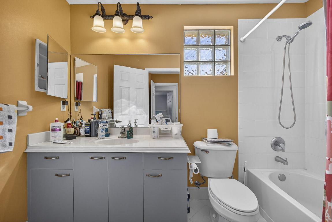 OLYMPIA PL 1 - Residential