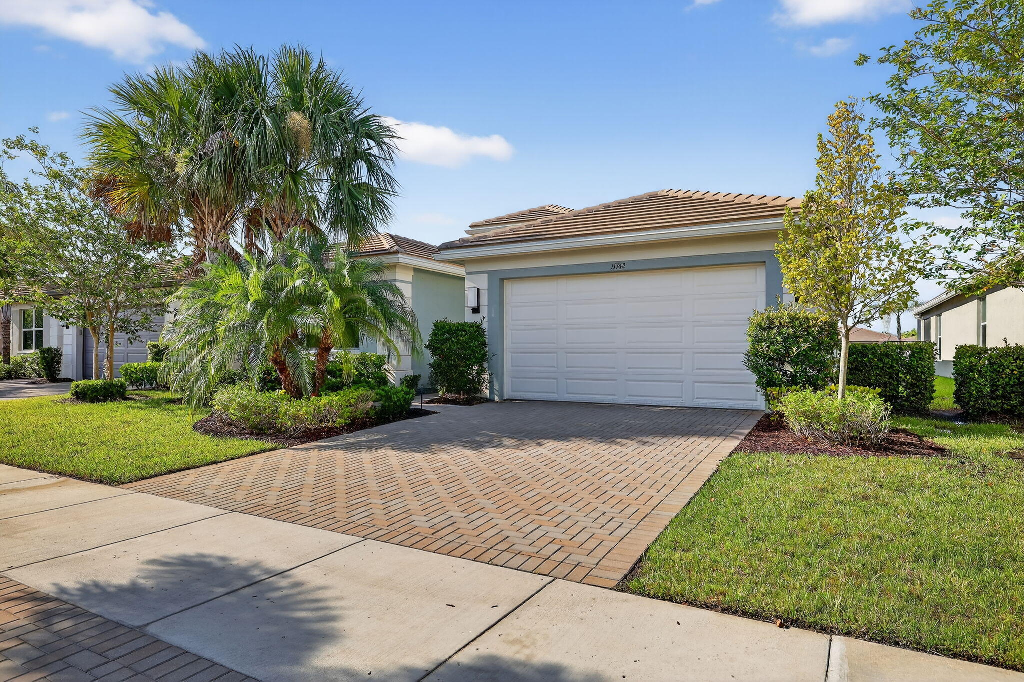 11742 SW Sailfish Isles Way