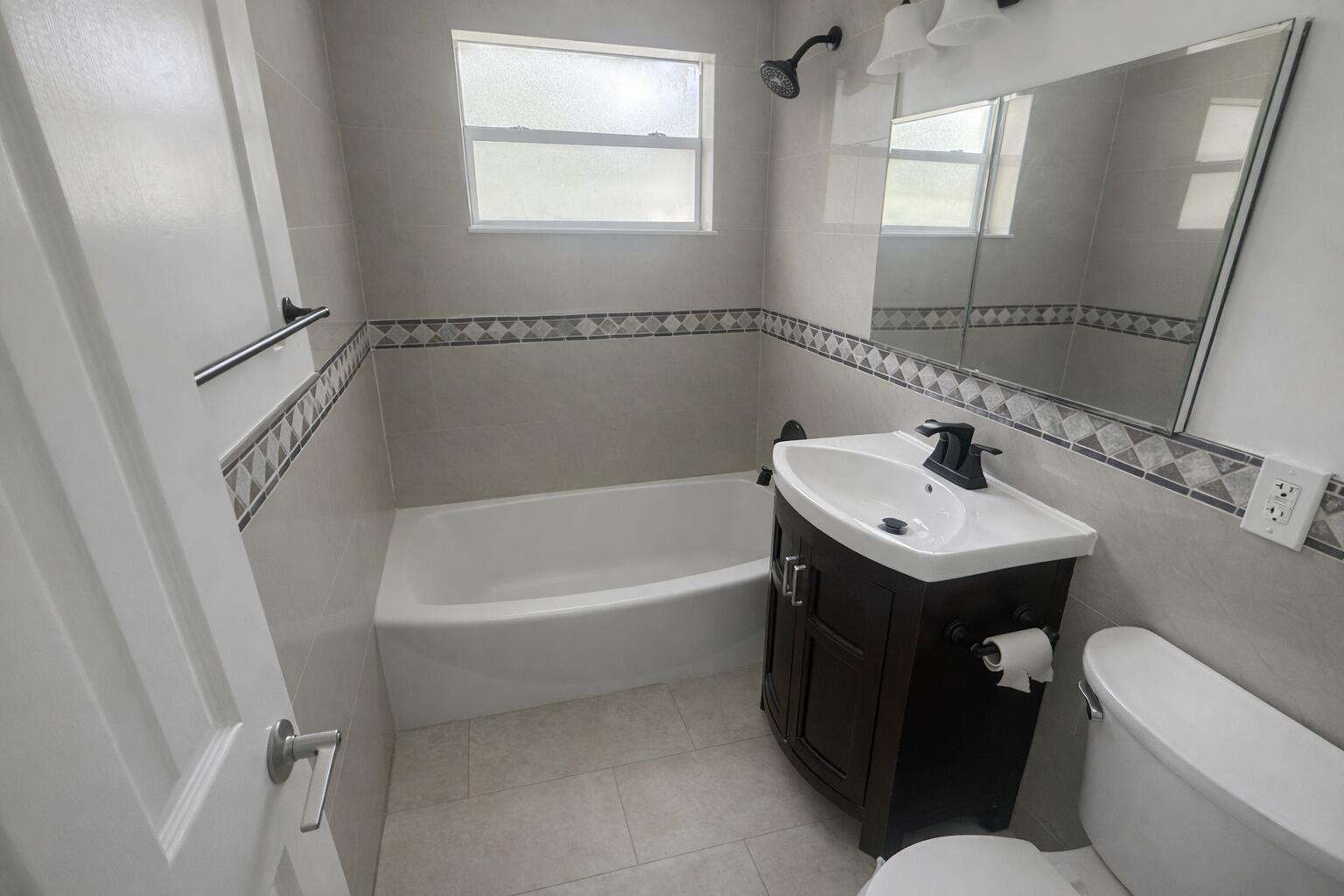 View photos, virtual tours, details... 2800 SW 9th Street