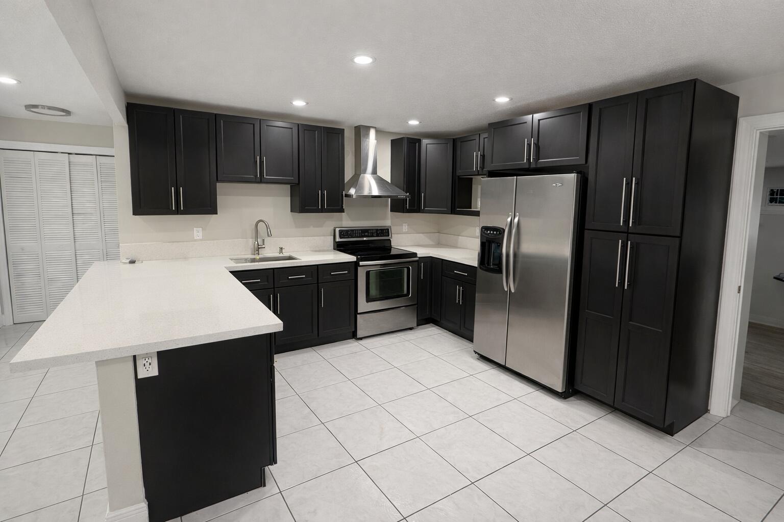 View photos, virtual tours, details... 2800 SW 9th Street