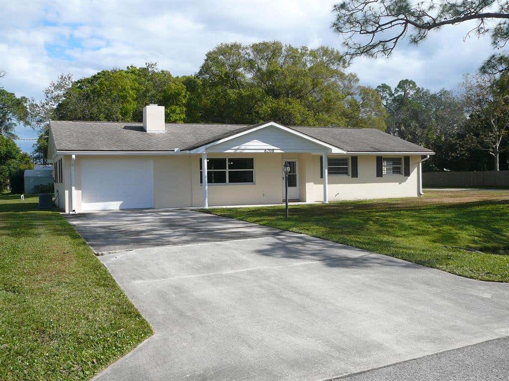 Photo of 6208 Lilyan Parkway, Fort Pierce, FL 34951 (MLS # R10773917)