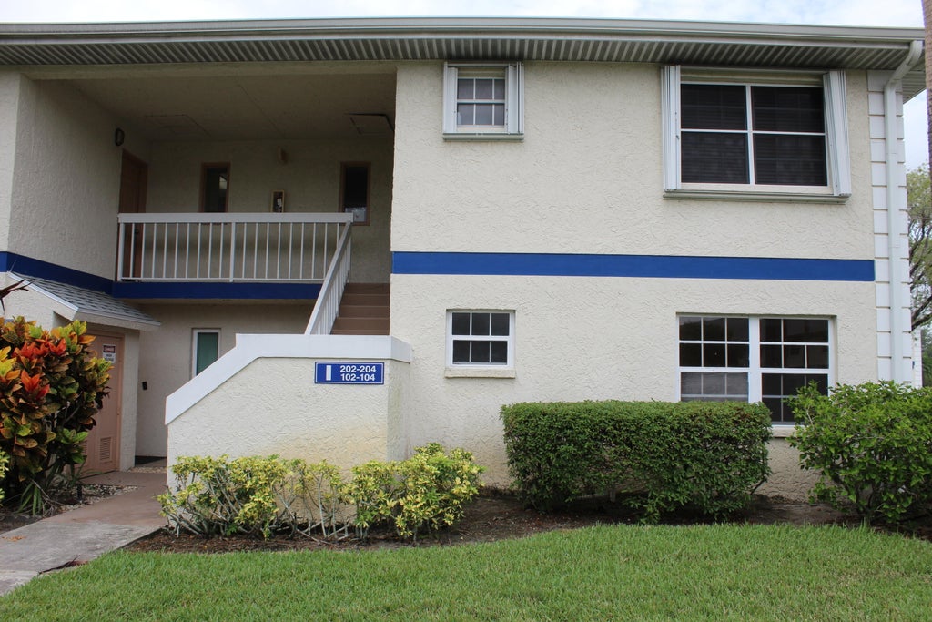 Photo of 1514 SE Royal Green Circle #I-104, Port Saint Lucie, FL 34952 (MLS # R11114408)