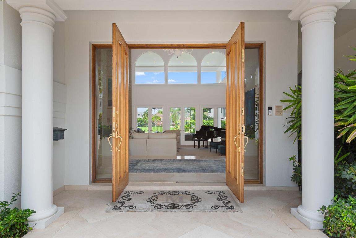 ROYAL PALM YACHT & COUNTRY CLUB - Residential Lease