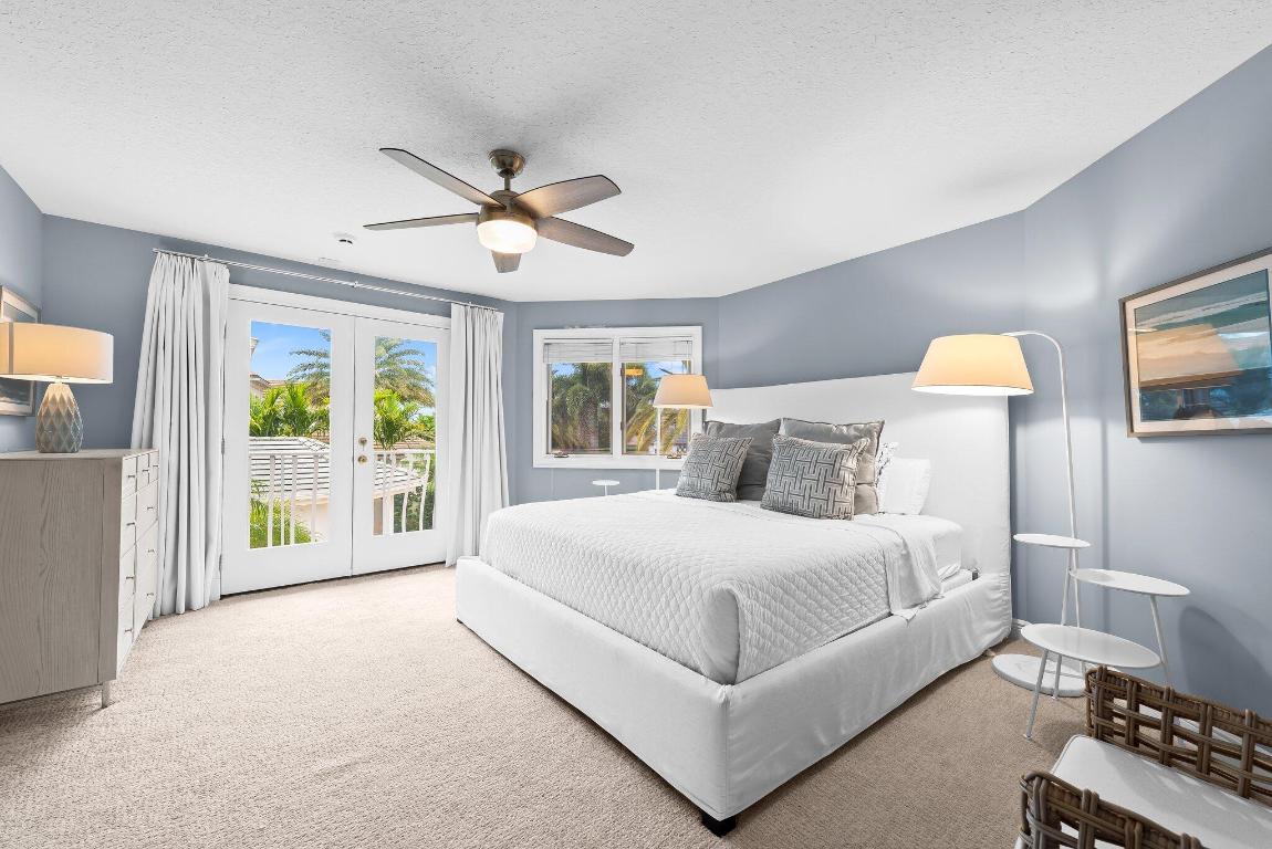 ROYAL PALM YACHT & COUNTRY CLUB - Residential Lease