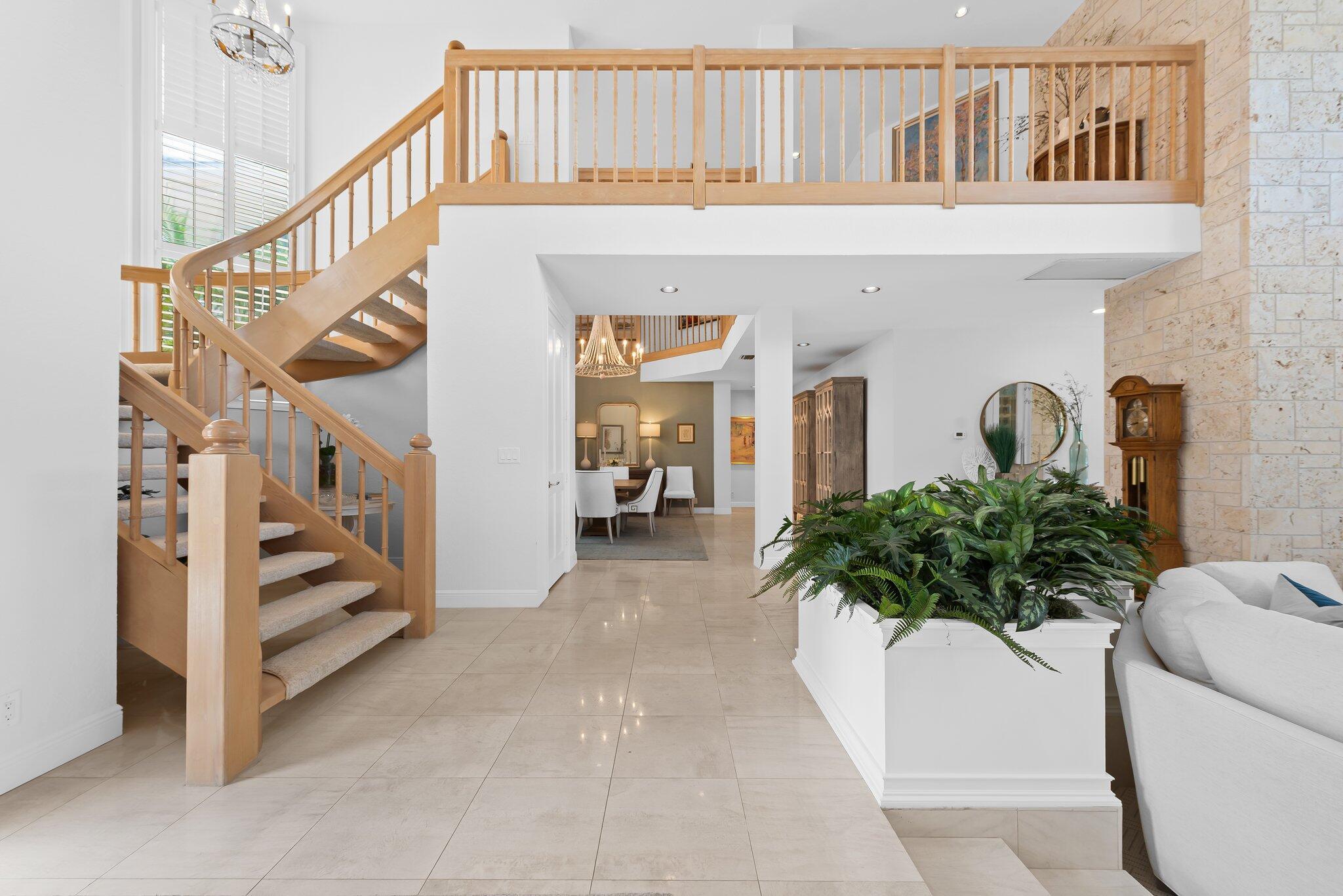 ROYAL PALM YACHT & COUNTR - Residential Lease