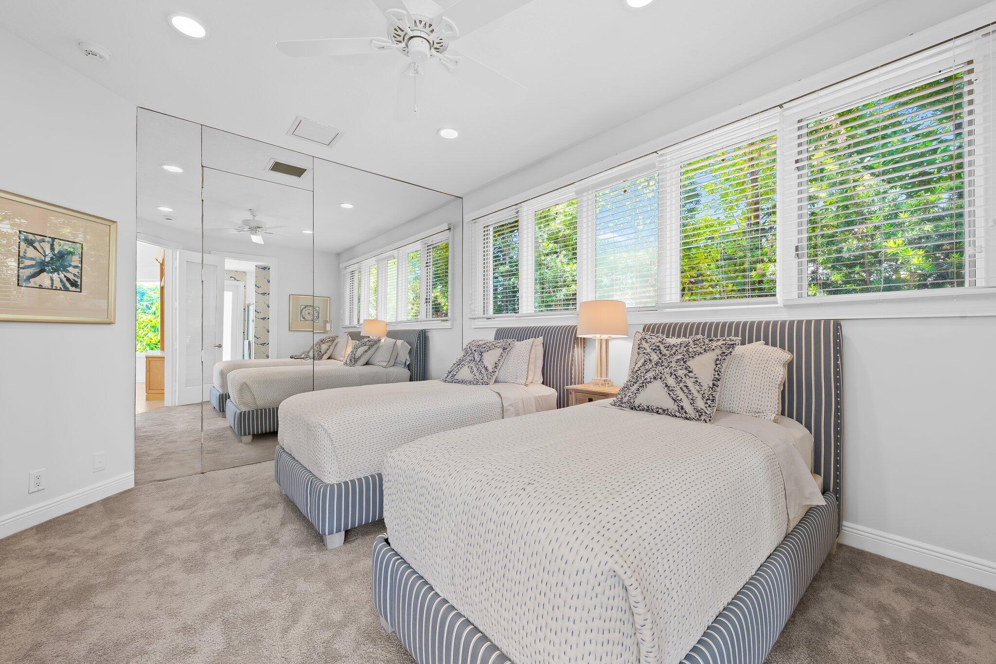 ROYAL PALM YACHT & COUNTR - Residential Lease